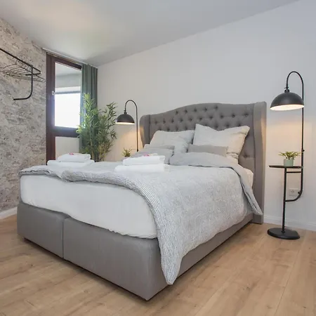 Apartment With Balcony - Private Sauna - Free Private Parking In Garage Winterberg